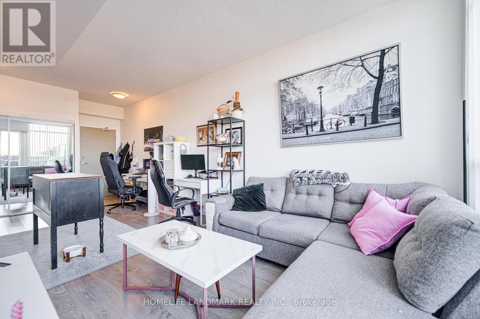 505 - 2055 Danforth Avenue, Toronto, Ontario  M4C 1J8 - Photo 4 - E12483252