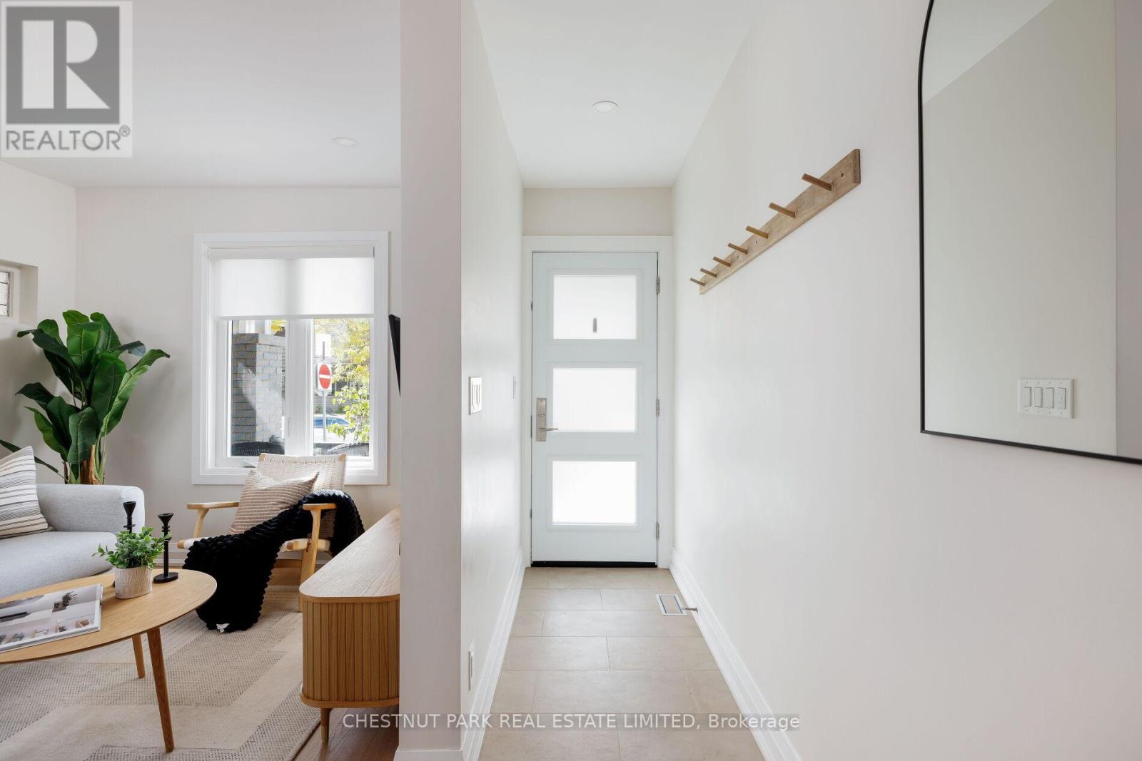 107 Kent Road, Toronto, Ontario  M4L 2X5 - Photo 4 - E12483253