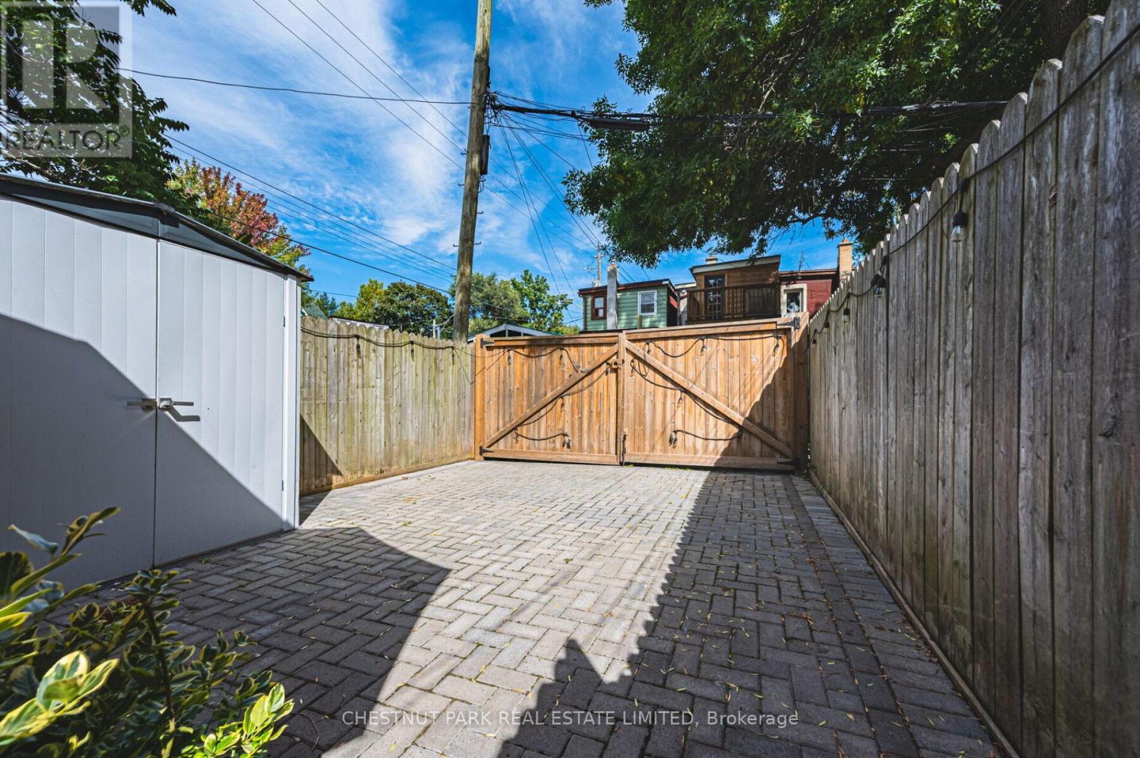 107 Kent Road, Toronto, Ontario  M4L 2X5 - Photo 44 - E12483253