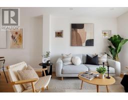 107 KENT ROAD, Toronto, Ontario