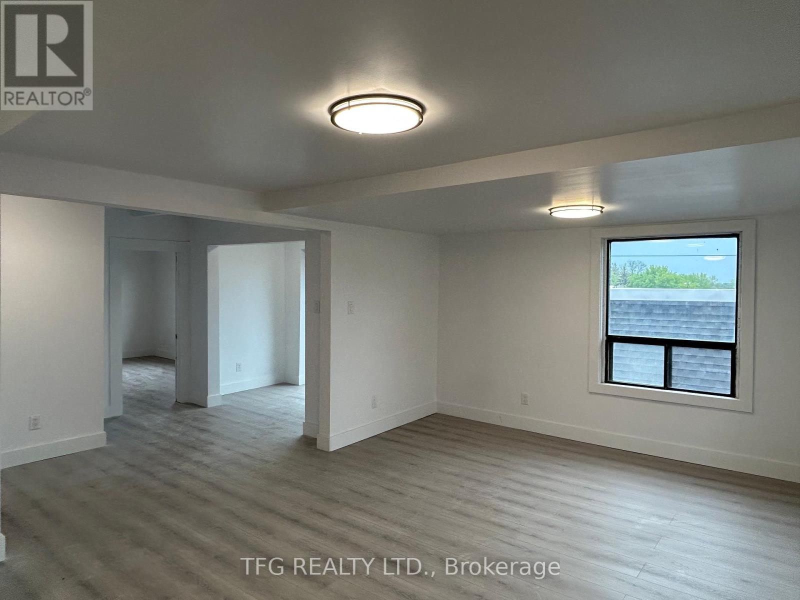 Upper - 306 King Street W, Oshawa (Mclaughlin), Ontario  L1J 2J9 - Photo 12 - E12483341