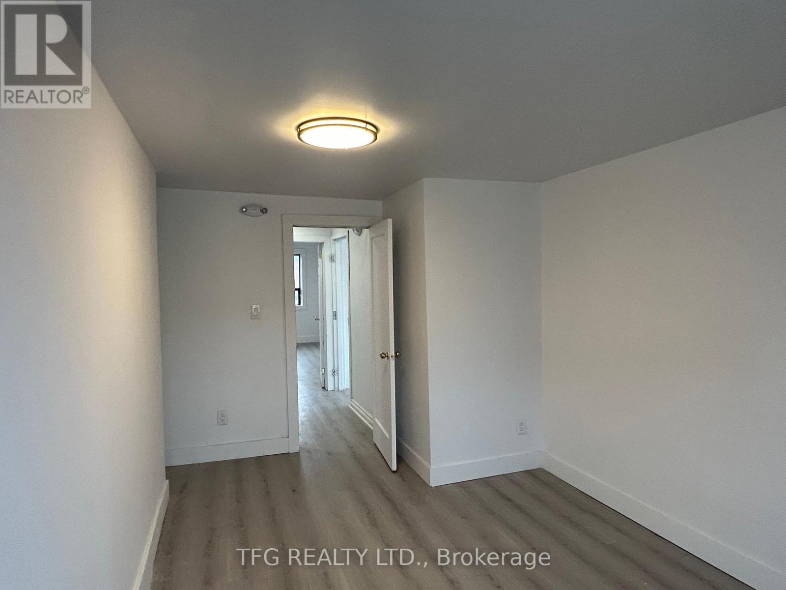 Upper - 306 King Street W, Oshawa (Mclaughlin), Ontario  L1J 2J9 - Photo 24 - E12483341