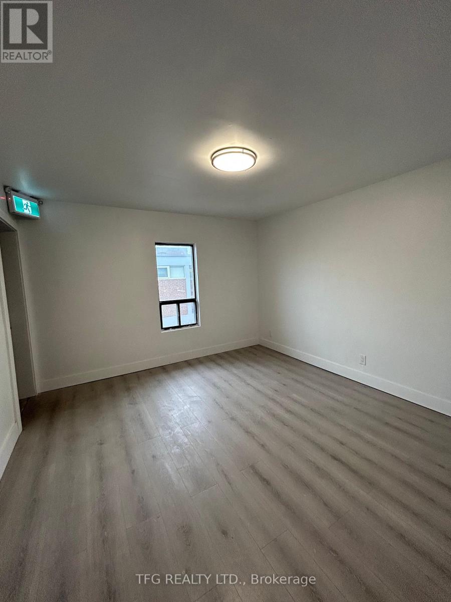 Upper - 306 King Street W, Oshawa (Mclaughlin), Ontario  L1J 2J9 - Photo 30 - E12483341