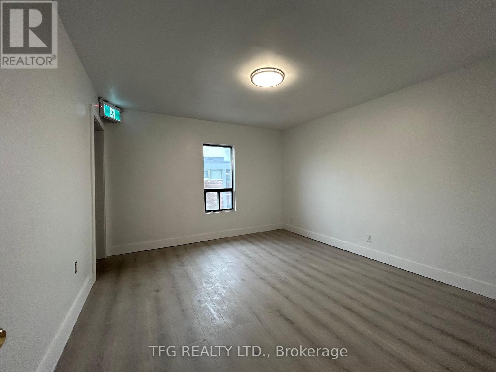 Upper - 306 King Street W, Oshawa (Mclaughlin), Ontario  L1J 2J9 - Photo 31 - E12483341