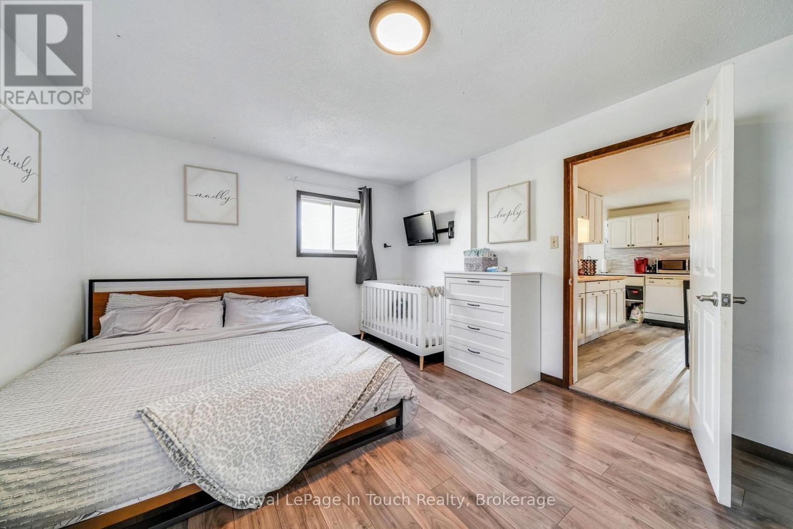 116 Robert Street E, Penetanguishene, Ontario  L9M 1J2 - Photo 15 - S12483467
