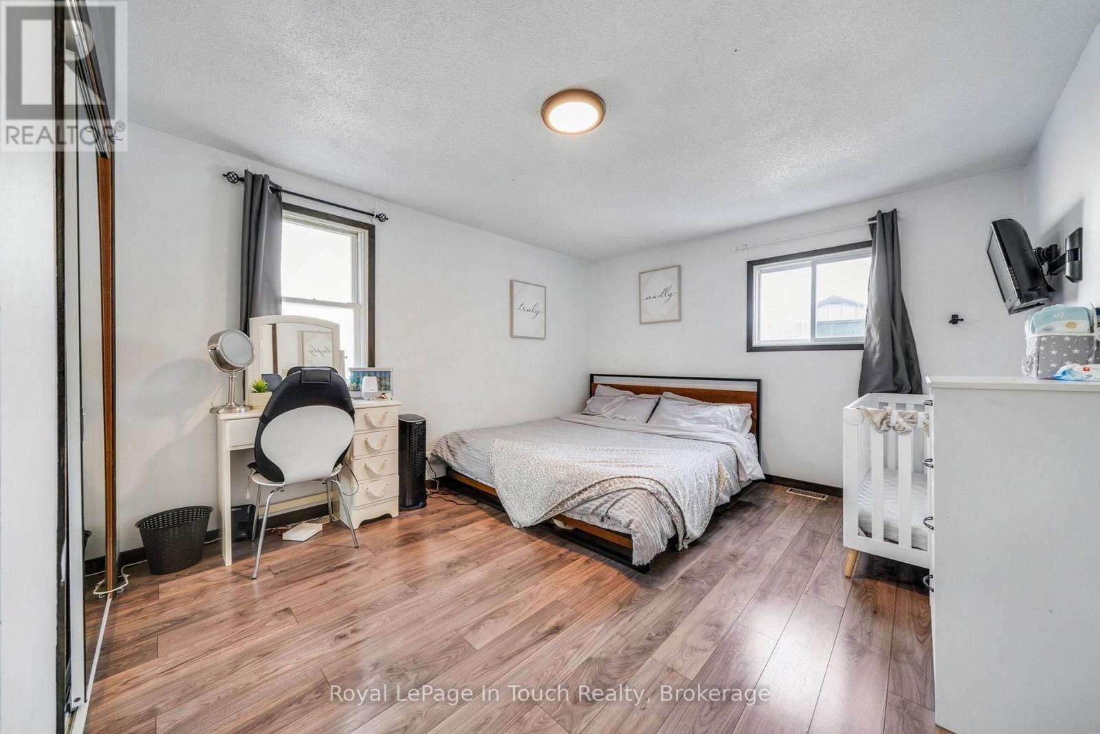 116 Robert Street E, Penetanguishene, Ontario  L9M 1J2 - Photo 16 - S12483467