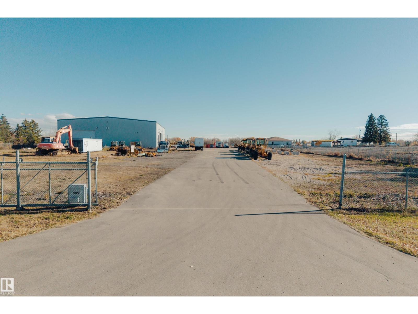 10661 231 St Nw, Edmonton, Alberta  T5S 2C5 - Photo 2 - E4463407