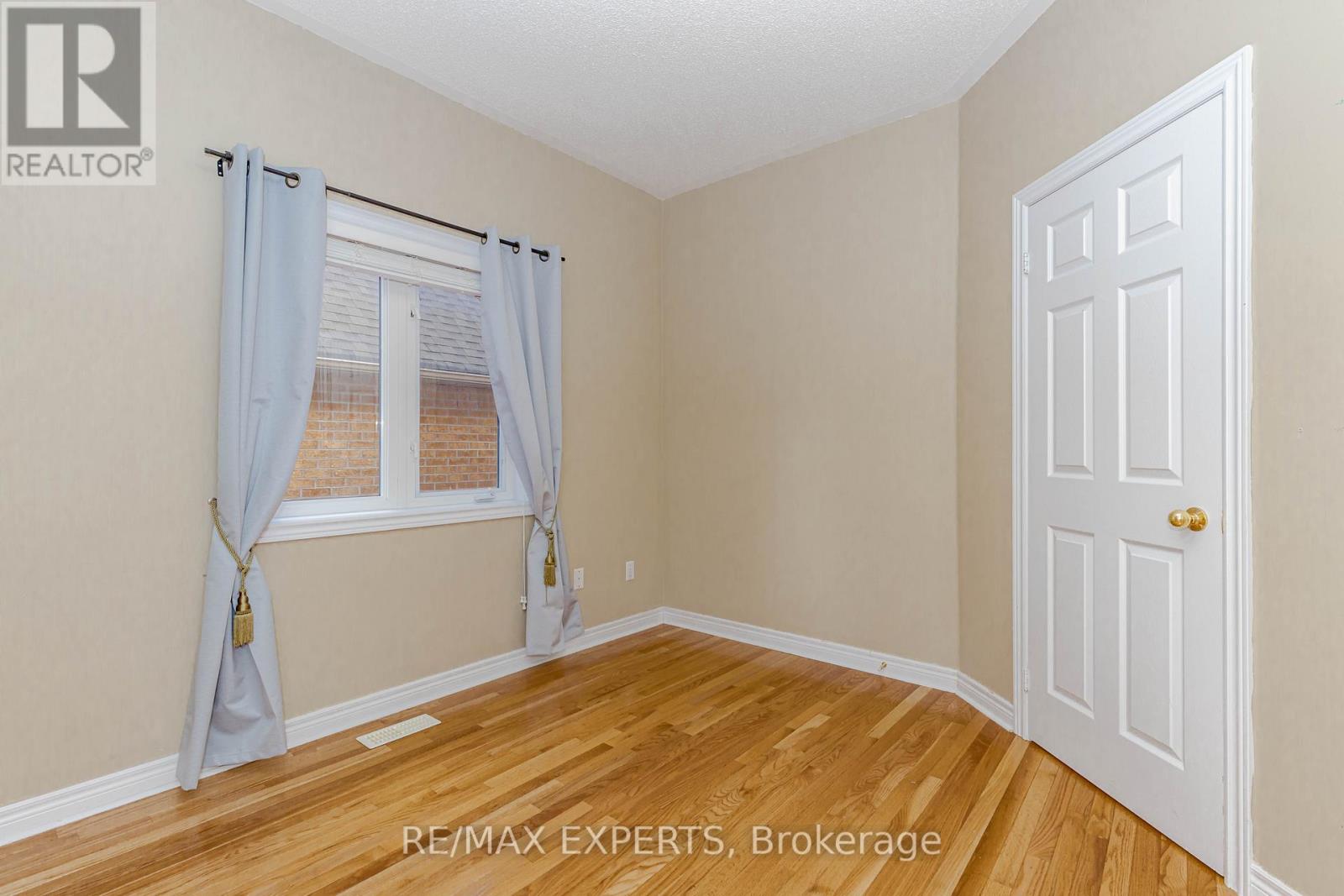 150 Saint Nicholas Crescent, Vaughan, Ontario  L4H 3E6 - Photo 25 - N12483285
