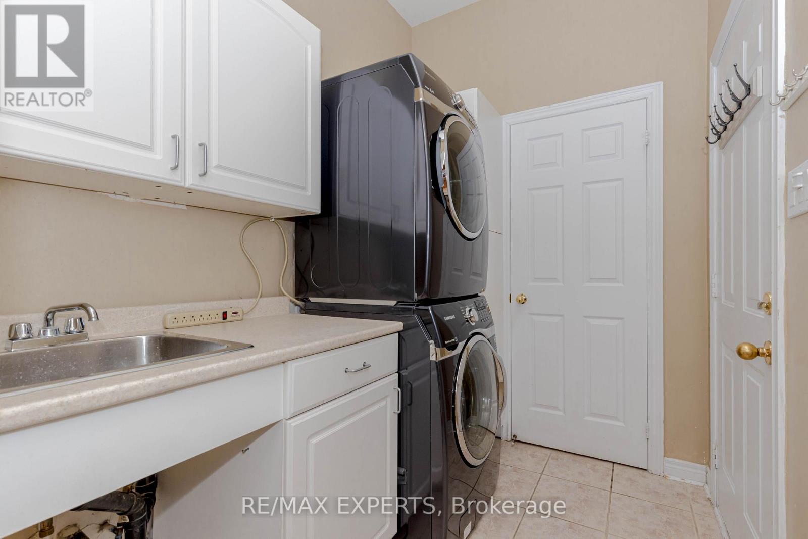 150 Saint Nicholas Crescent, Vaughan, Ontario  L4H 3E6 - Photo 28 - N12483285