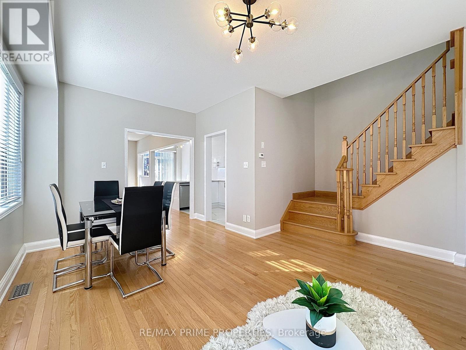117 Big Hill Crescent, Vaughan, Ontario  L6A 4K7 - Photo 5 - N12483293