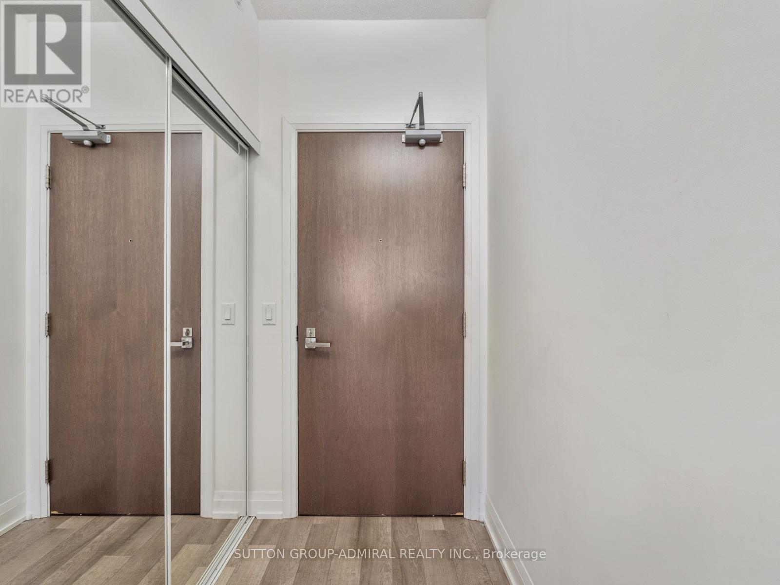 1515 - 85 North Park Road, Vaughan, Ontario  L4J 0H9 - Photo 6 - N12483296