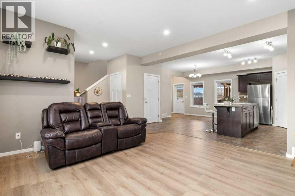 126 Truant Crescent, Red Deer, Alberta  T4P 0S8 - Photo 7 - A2266994