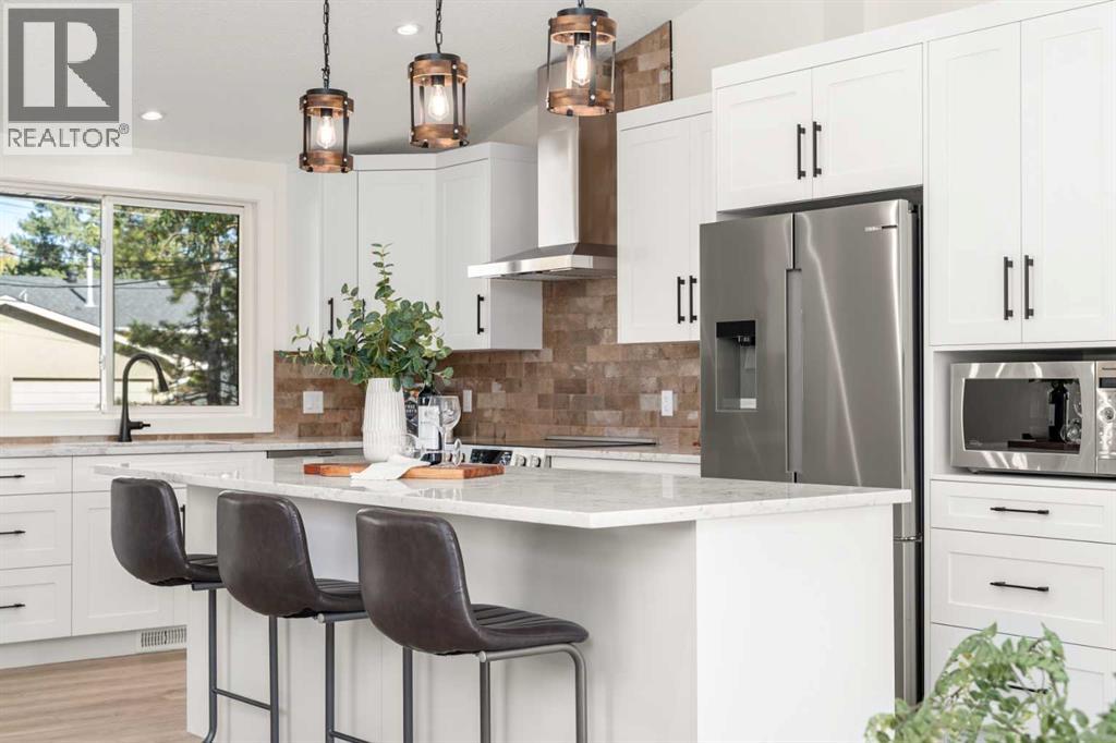 3212 Breen Crescent Nw, Calgary, Alberta  T2L 1S7 - Photo 6 - A2257436