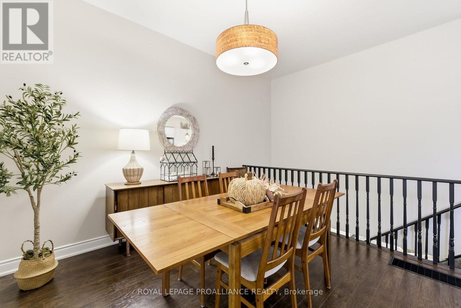 804 Lees Avenue, Cobourg, Ontario K9A 4J7 - Photo 10 - X12483436