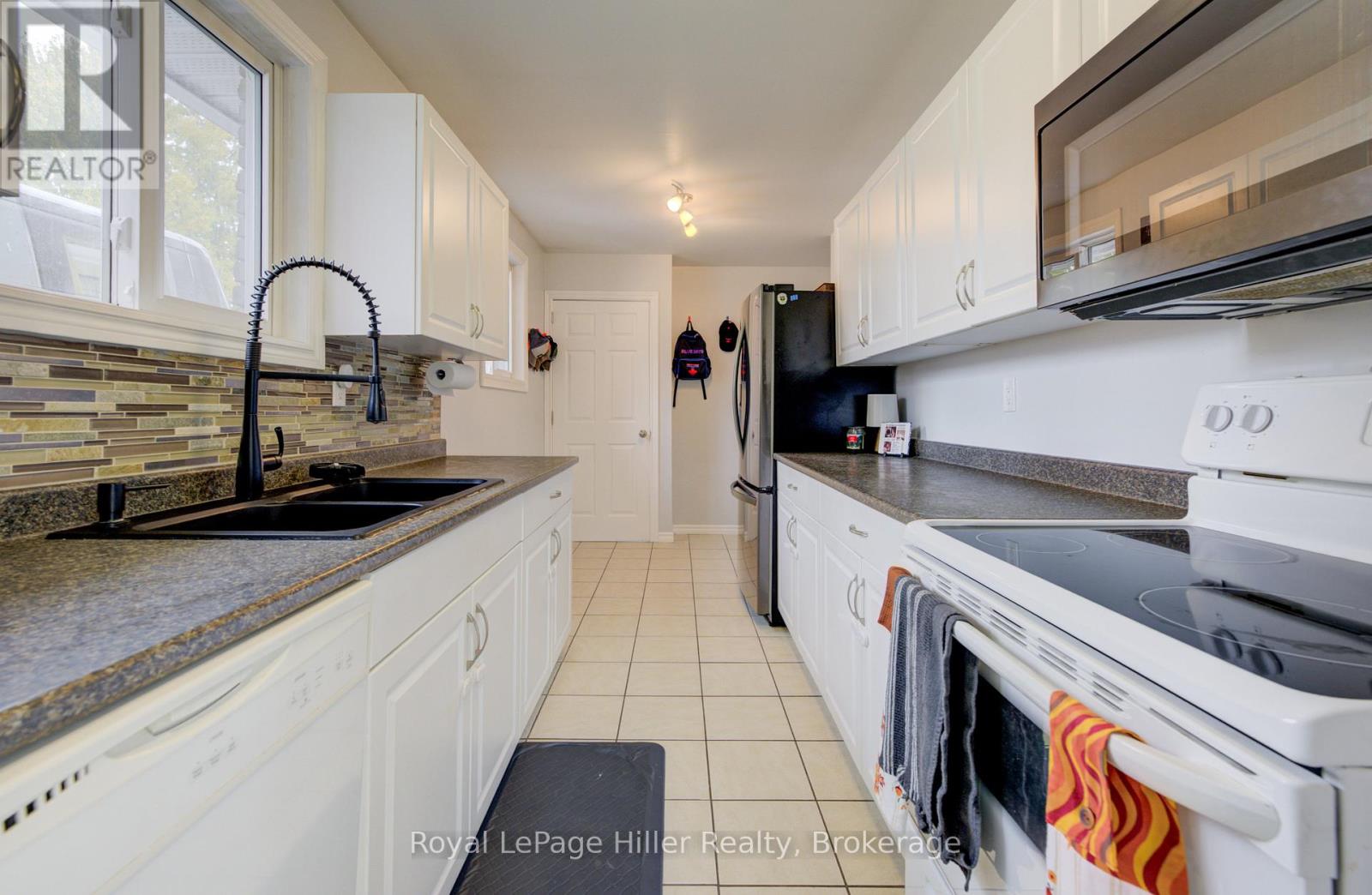 50 Wyatt Street, Stratford, Ontario  N5A 7C8 - Photo 6 - X12483315