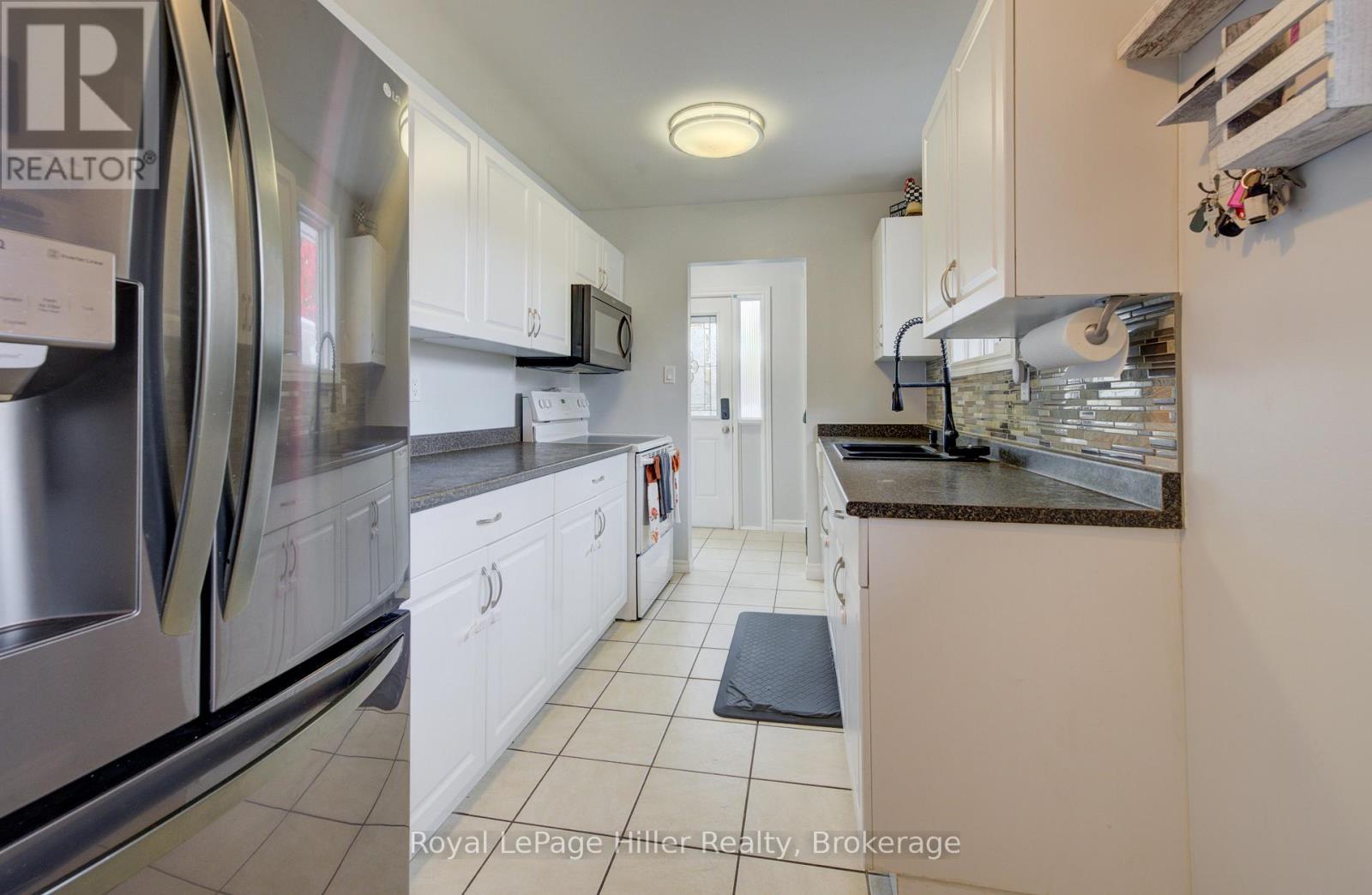 50 Wyatt Street, Stratford, Ontario  N5A 7C8 - Photo 8 - X12483315