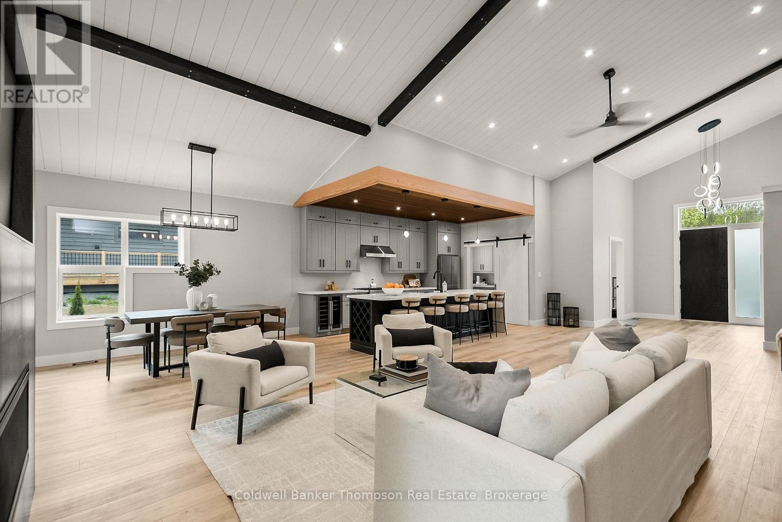 120 Vernon Shores Avenue, Huntsville, Ontario  P1H 2J2 - Photo 6 - X12483359