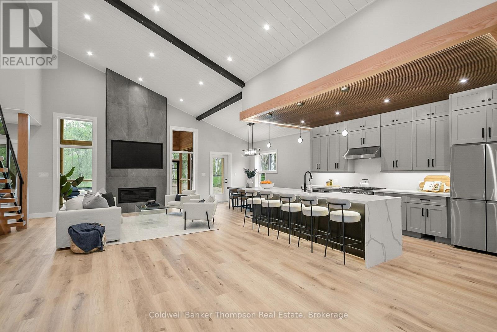 120 Vernon Shores Avenue, Huntsville, Ontario  P1H 2J2 - Photo 8 - X12483359