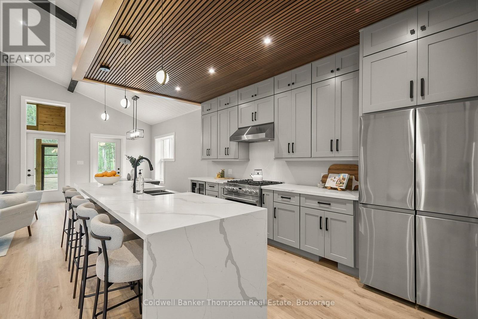 120 Vernon Shores Avenue, Huntsville, Ontario  P1H 2J2 - Photo 9 - X12483359