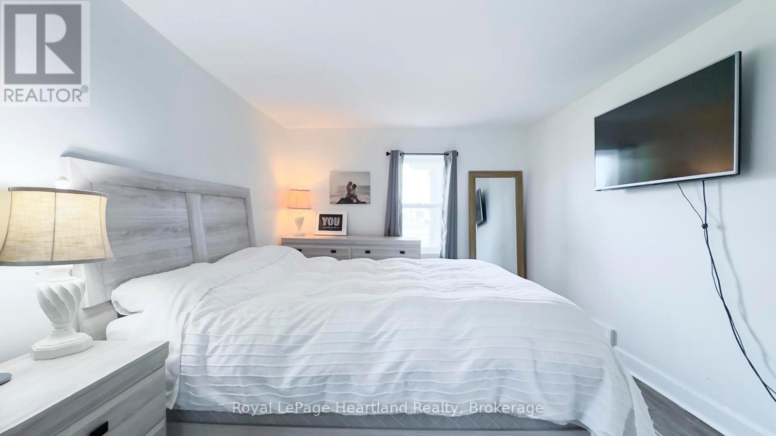 252 Huron Road, Goderich, Ontario  N7A 2Z9 - Photo 19 - X12483434