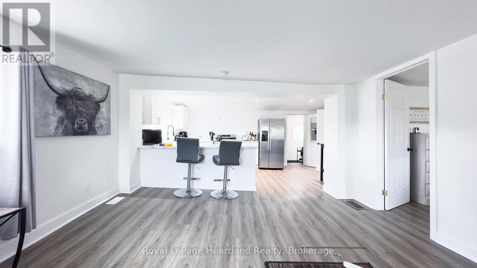 252 Huron Road, Goderich, Ontario  N7A 2Z9 - Photo 6 - X12483434
