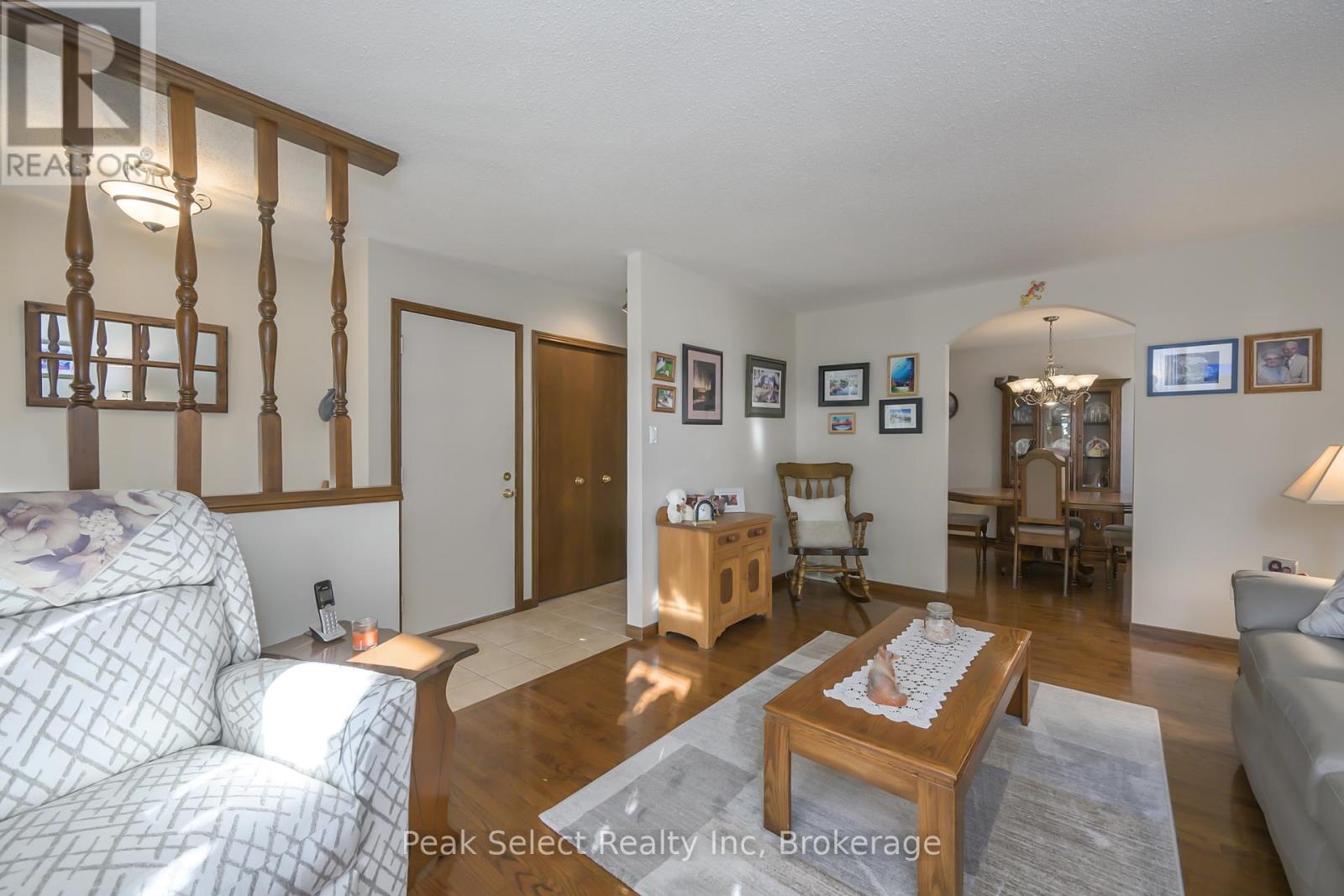 220 Regal Drive, London East, Ontario  N5Y 4Z8 - Photo 12 - X12483446