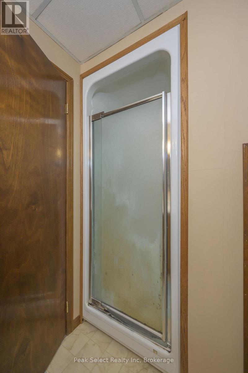 220 Regal Drive, London East, Ontario  N5Y 4Z8 - Photo 27 - X12483446