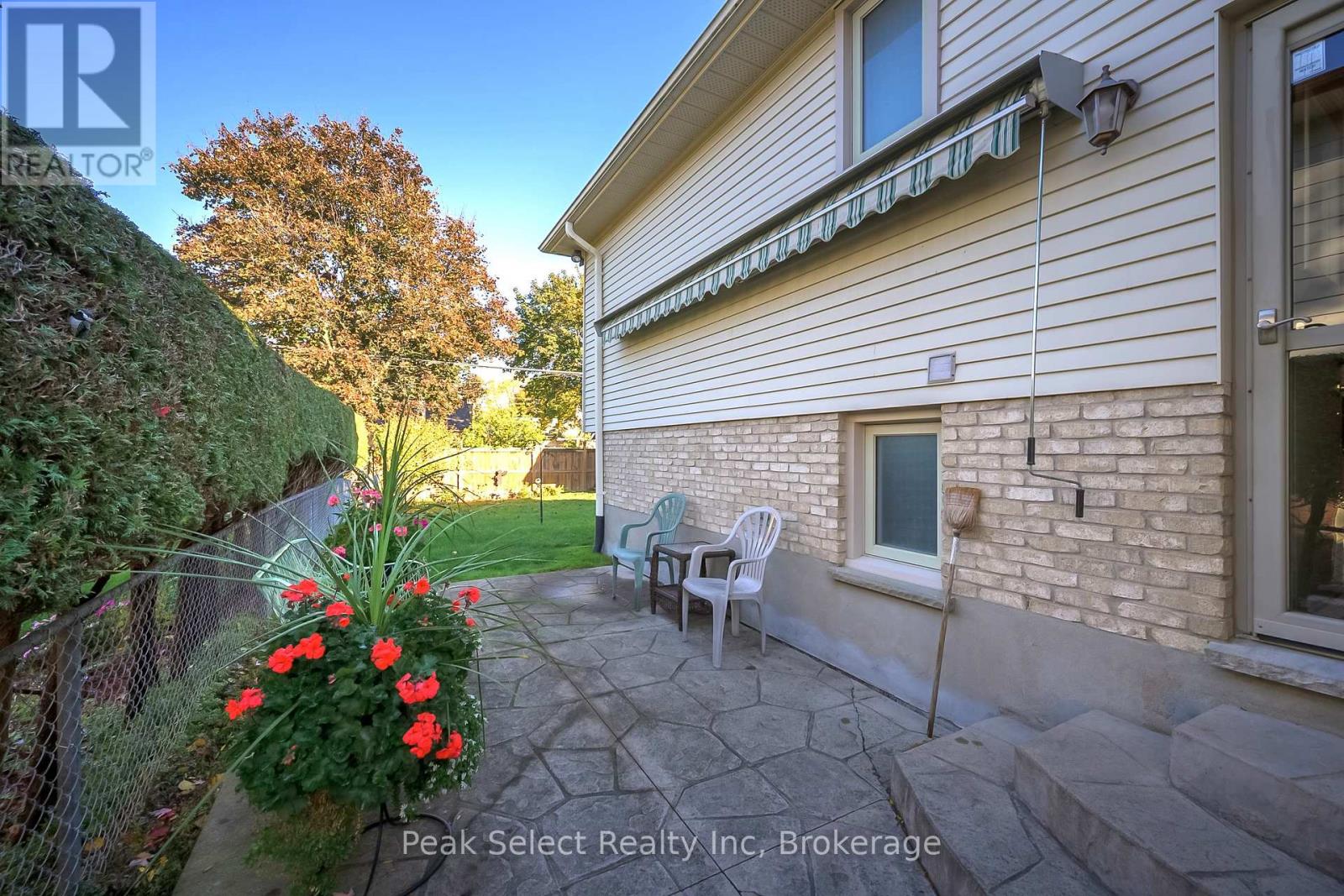 220 Regal Drive, London East, Ontario  N5Y 4Z8 - Photo 7 - X12483446