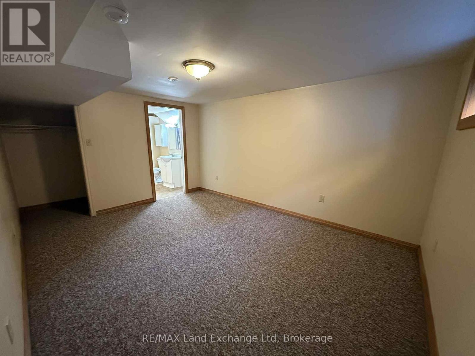 161 Catherine Street, North Huron, Ontario  N0G 2W0 - Photo 7 - X12483476