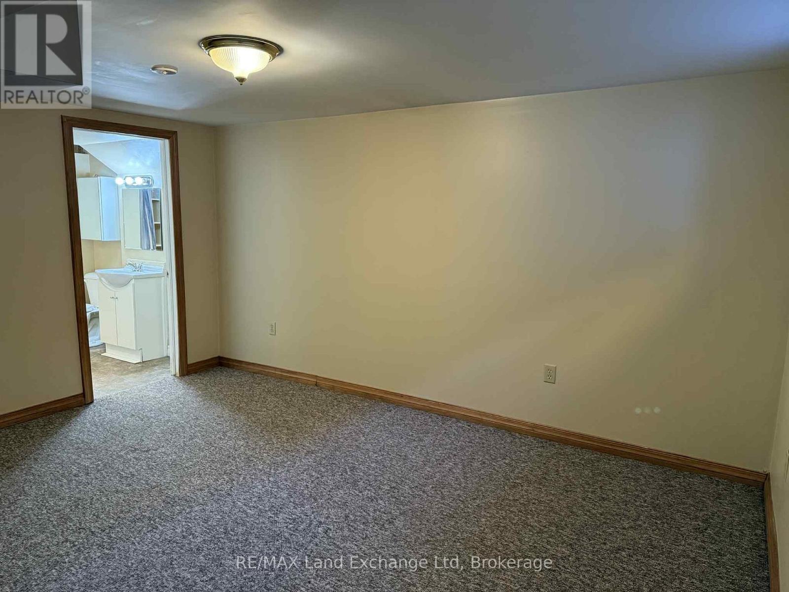161 Catherine Street, North Huron, Ontario  N0G 2W0 - Photo 8 - X12483476