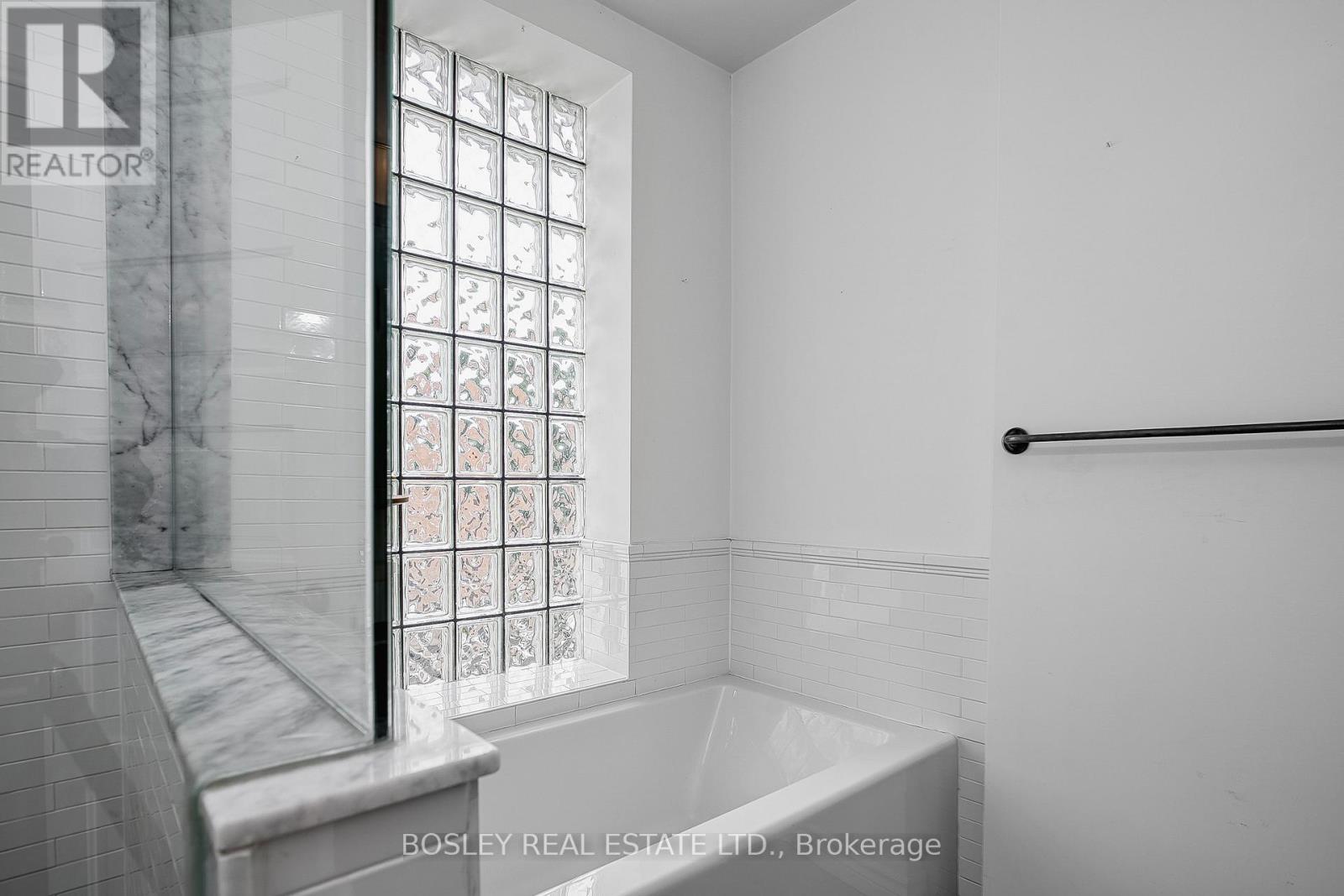 41 Tyndall Avenue, Toronto, Ontario  M6K 2E9 - Photo 18 - W12483276