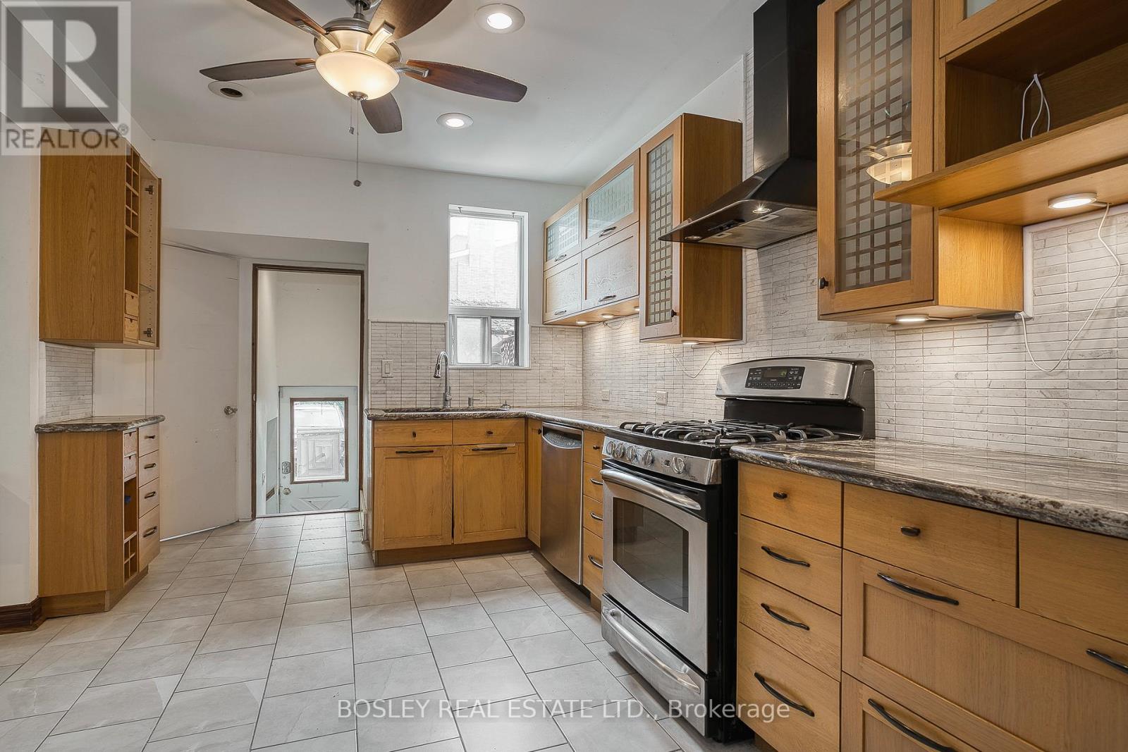 41 Tyndall Avenue, Toronto, Ontario  M6K 2E9 - Photo 33 - W12483276