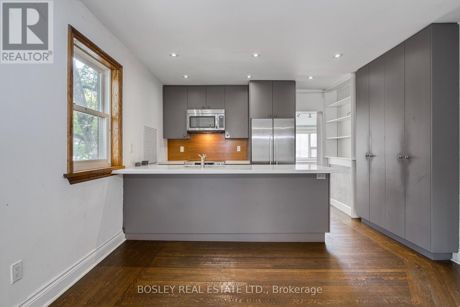 41 Tyndall Avenue, Toronto, Ontario  M6K 2E9 - Photo 9 - W12483276