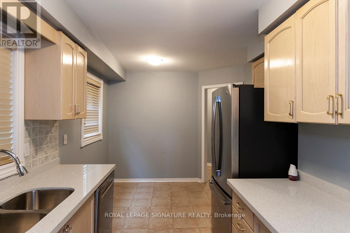 5528 Antrex Crescent, Mississauga, Ontario  L4Z 3T6 - Photo 10 - W12483294