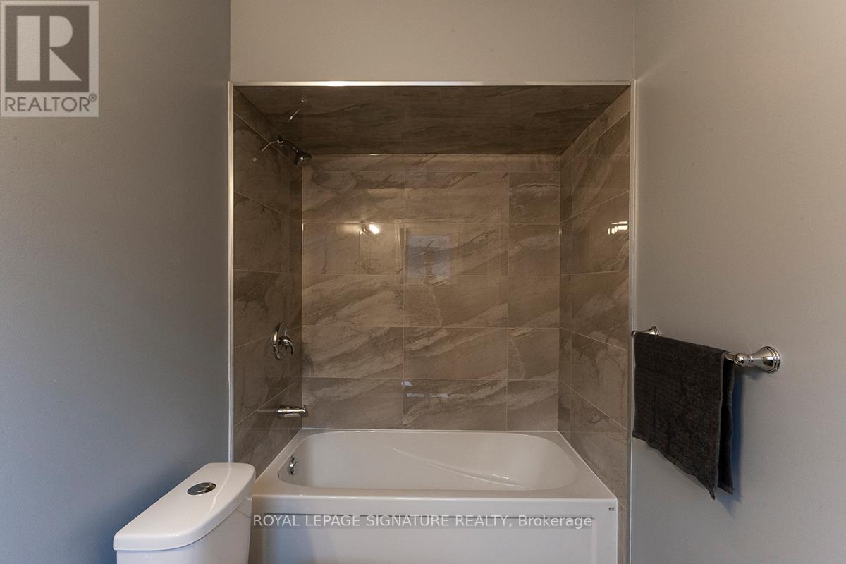 5528 Antrex Crescent, Mississauga, Ontario  L4Z 3T6 - Photo 28 - W12483294