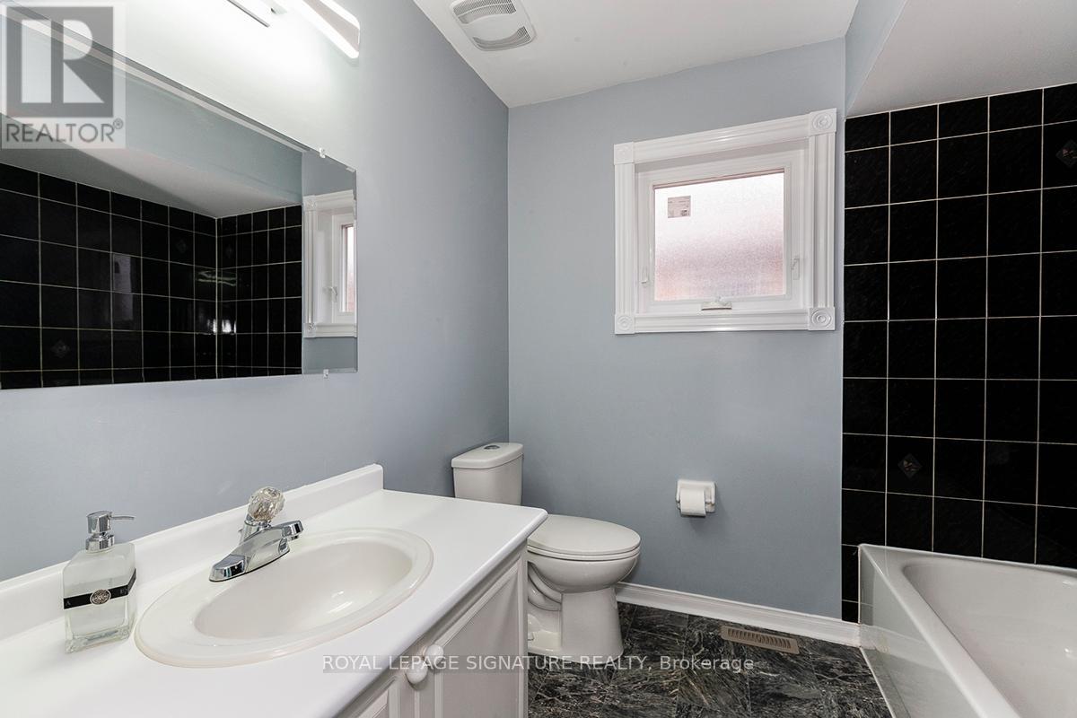 5528 Antrex Crescent, Mississauga, Ontario  L4Z 3T6 - Photo 35 - W12483294