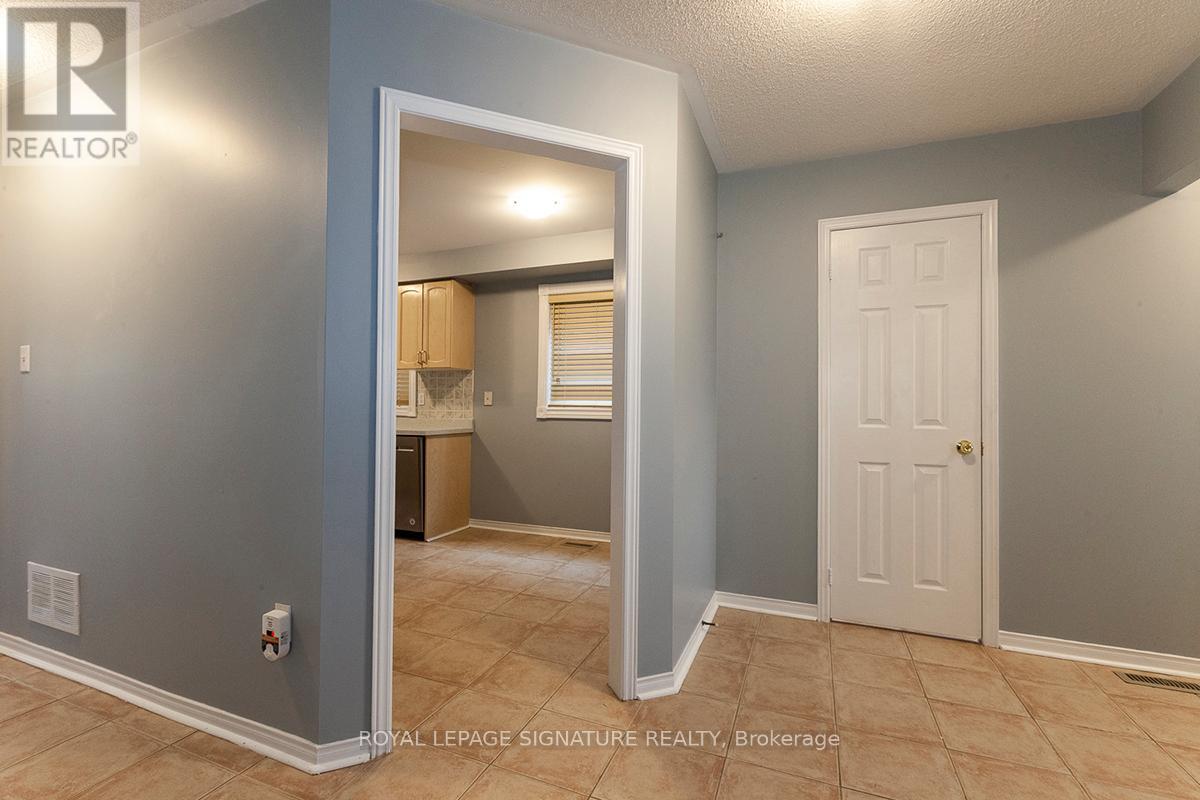 5528 Antrex Crescent, Mississauga, Ontario  L4Z 3T6 - Photo 8 - W12483294