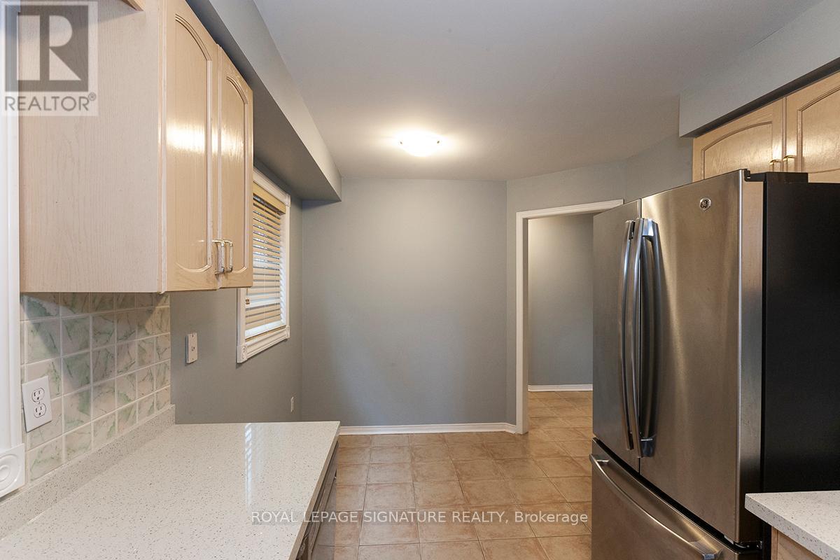 5528 Antrex Crescent, Mississauga, Ontario  L4Z 3T6 - Photo 9 - W12483294