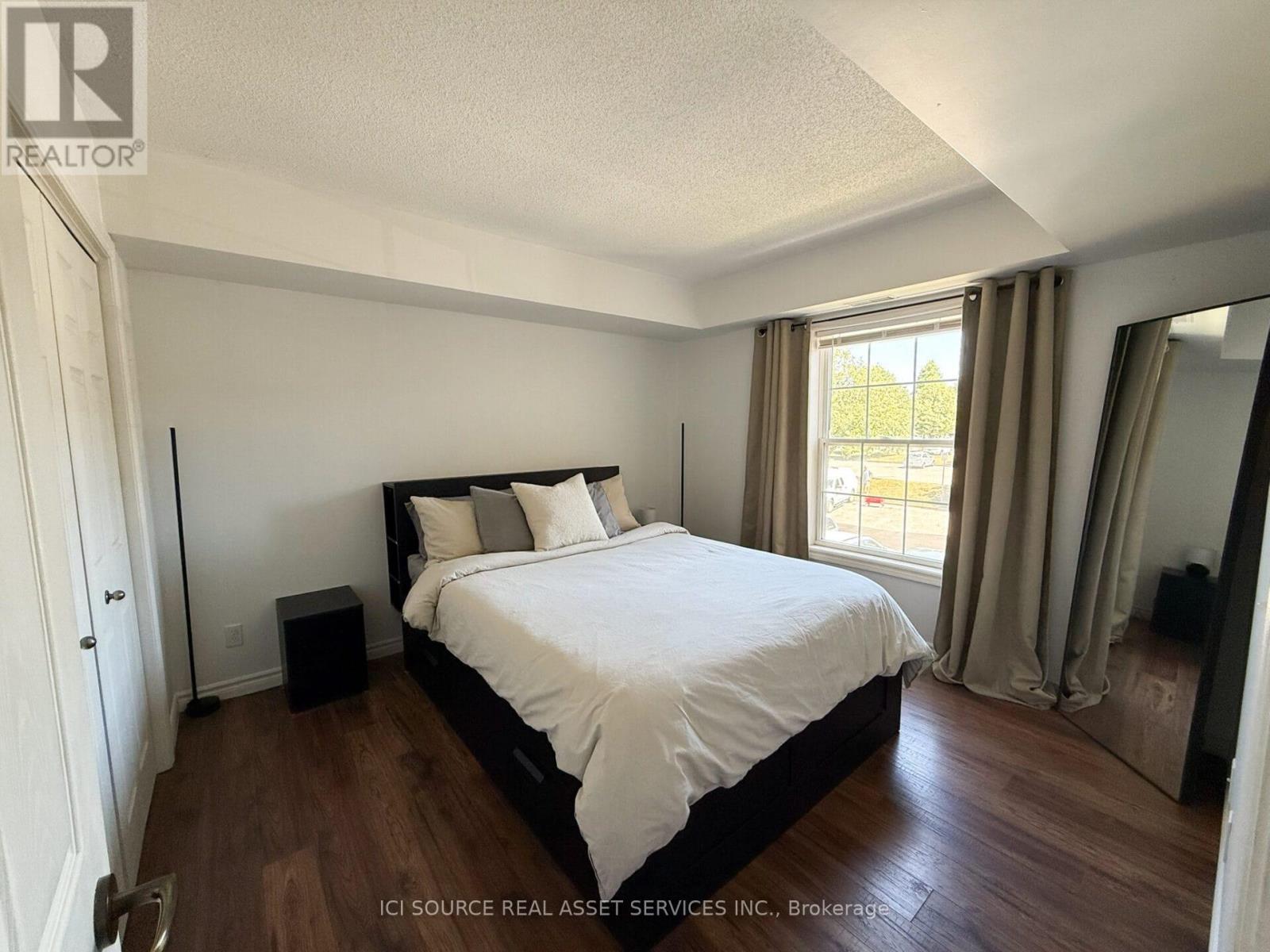 204 - 4003 Kilmer Drive, Burlington, Ontario  L7M 4M1 - Photo 16 - W12483250