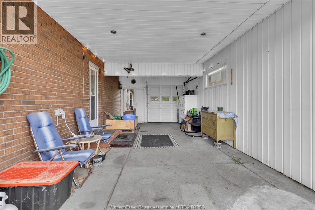 9484 Walker, Mcgregor, Ontario  N0R 1J0 - Photo 28 - 25027225