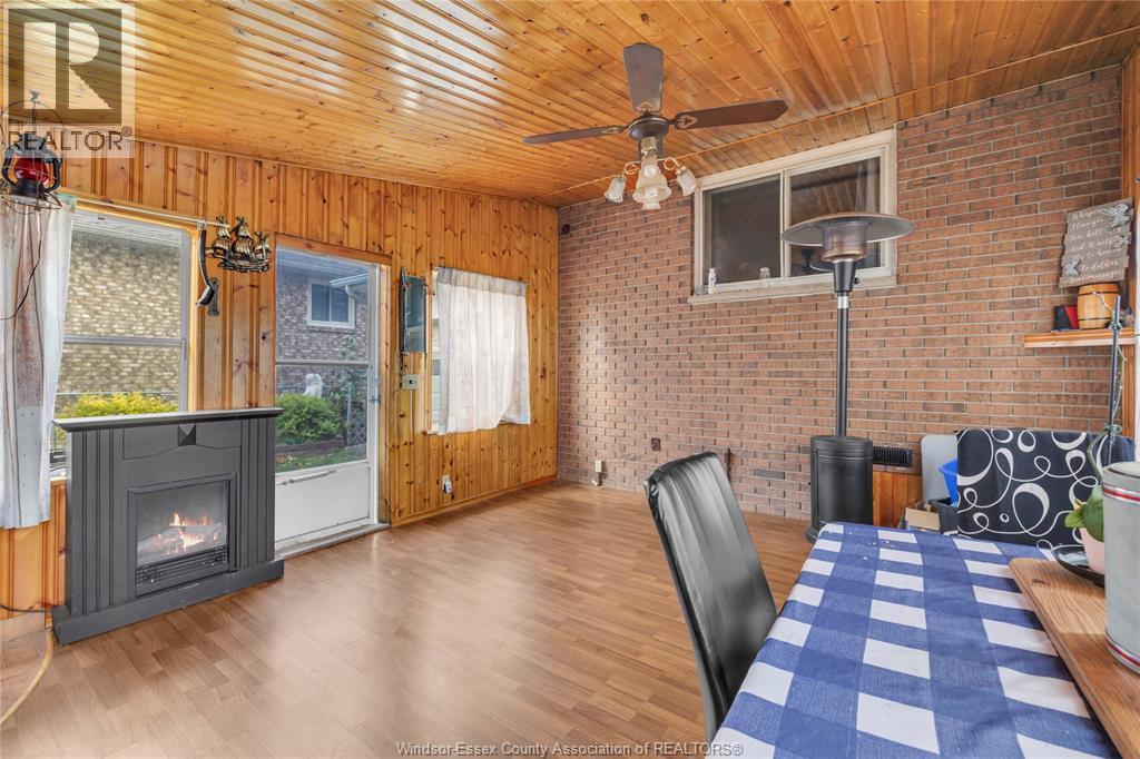 9484 Walker, Mcgregor, Ontario  N0R 1J0 - Photo 30 - 25027225