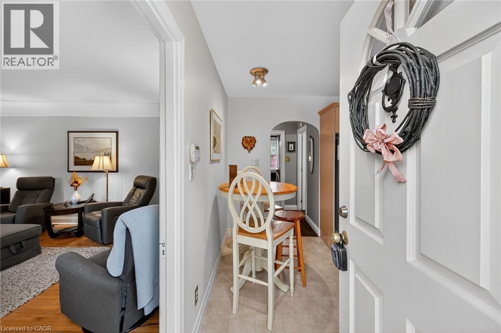 875 Garth Street, Hamilton, Ontario  L9C 4L1 - Photo 4 - 40782370
