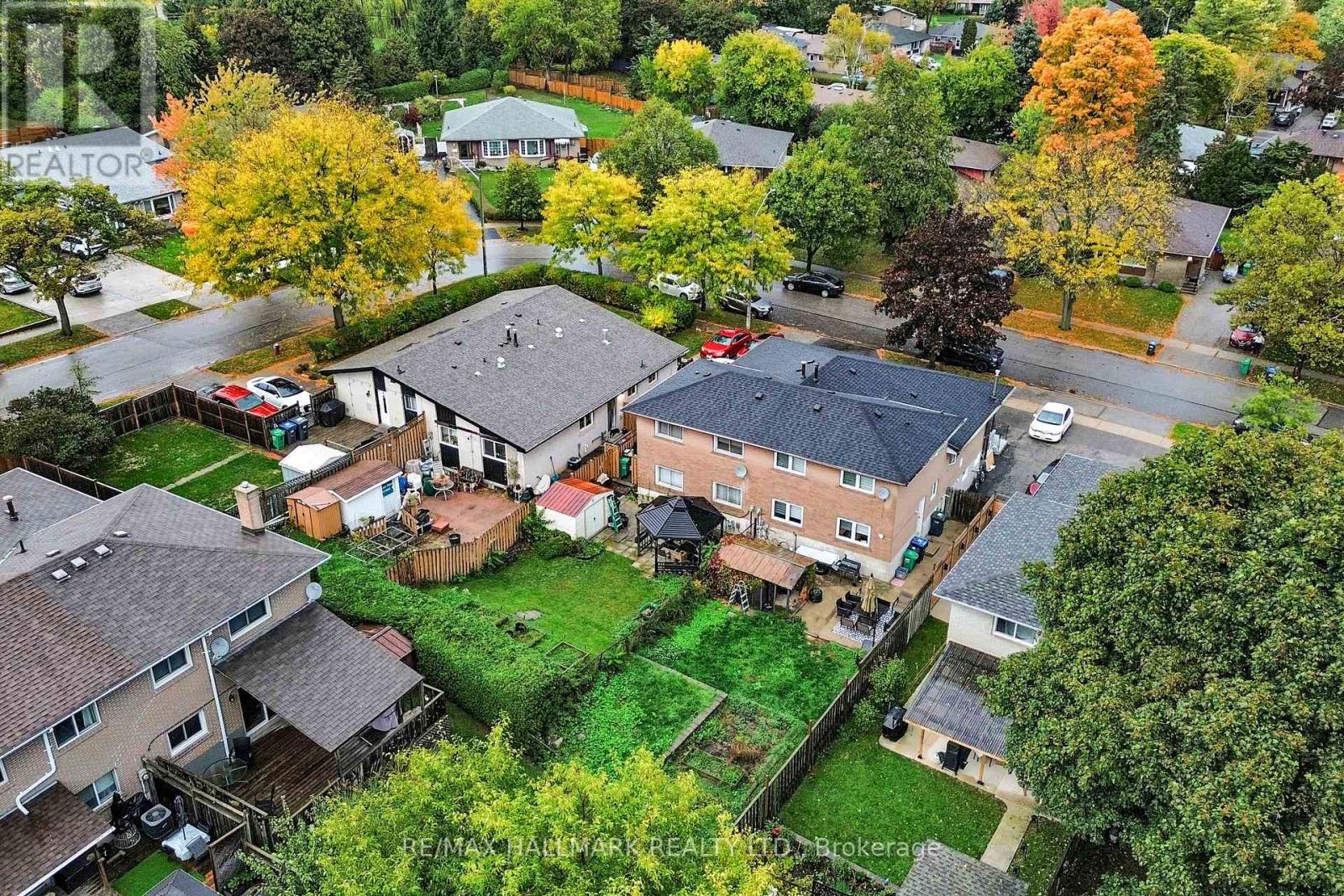 2066 Fontwell Crescent, Mississauga, Ontario  L5J 2G7 - Photo 2 - W12472999