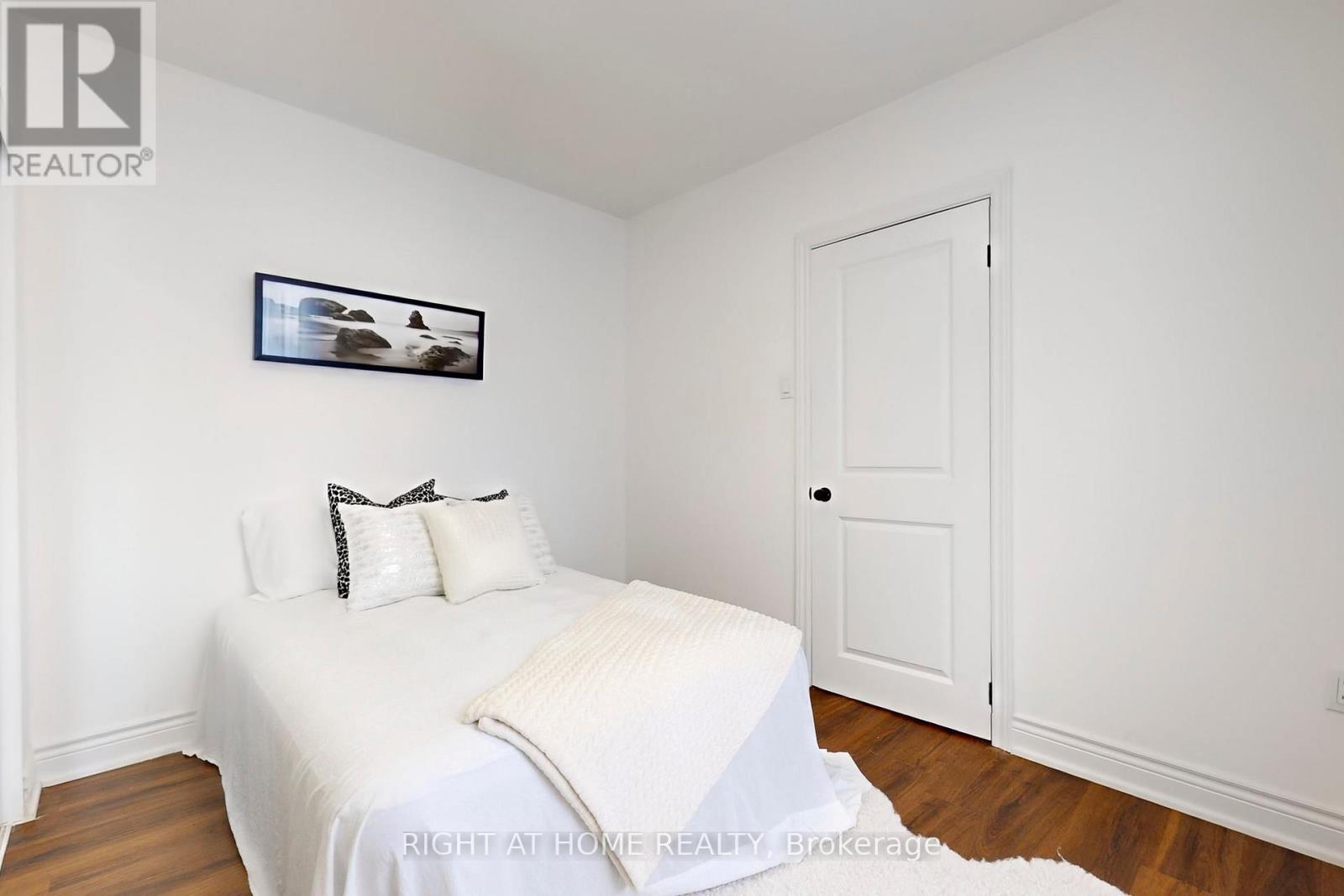 92 Aurora Street, Hamilton, Ontario  L8N 2P7 - Photo 16 - X12483264