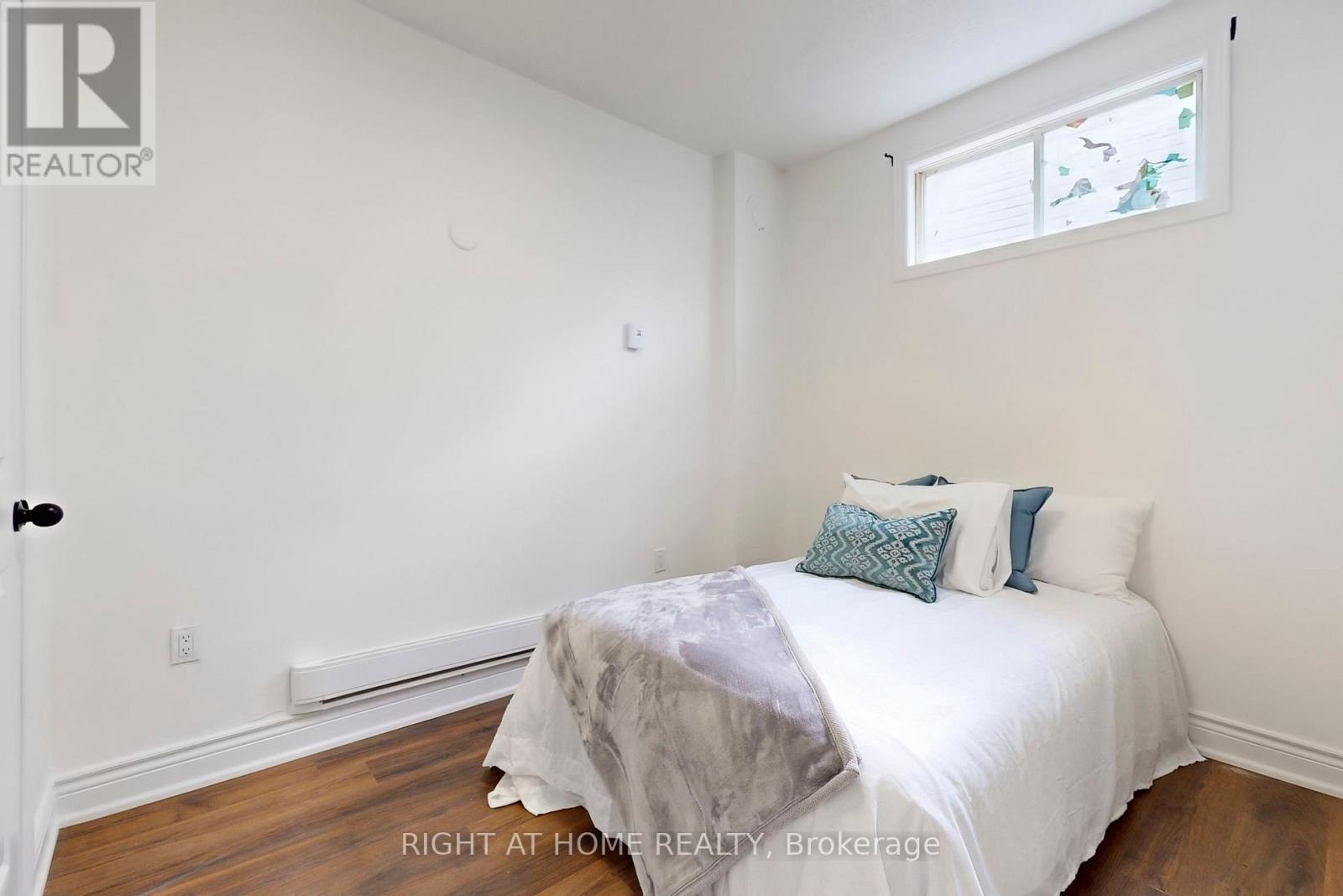 92 Aurora Street, Hamilton, Ontario  L8N 2P7 - Photo 22 - X12483264
