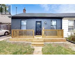 92 AURORA STREET, Hamilton, Ontario