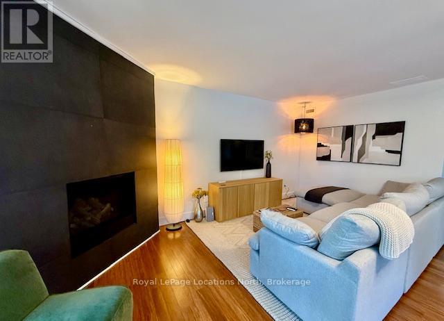 912 Cedar Pointe Court, Collingwood, Ontario  L9Y 5C7 - Photo 12 - S12443372