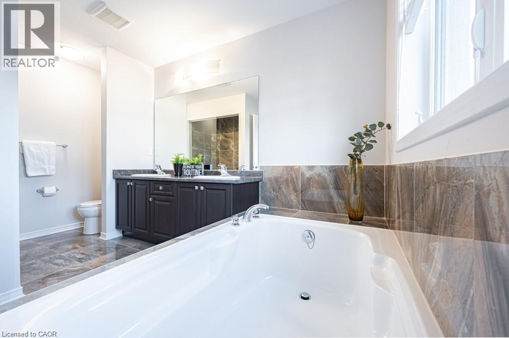 38 Mccargow Drive, Caledonia, Ontario  N3W 1E3 - Photo 16 - 40782403