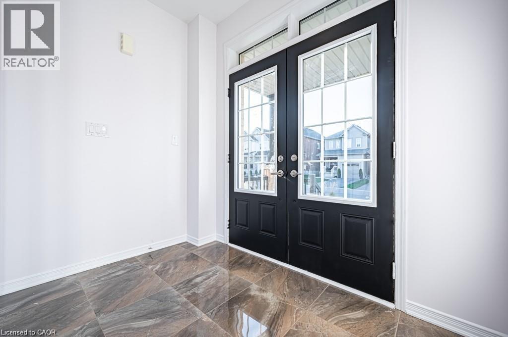 38 Mccargow Drive, Caledonia, Ontario  N3W 1E3 - Photo 3 - 40782403