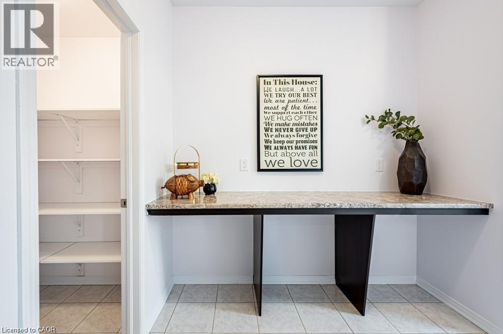 38 Mccargow Drive, Caledonia, Ontario  N3W 1E3 - Photo 6 - 40782403